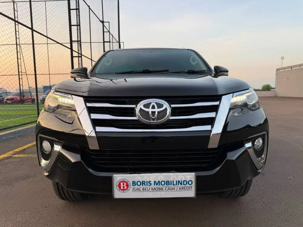 Fortuner VRZ 2018 Hitam 2017 Toyota Automatic 4x2 Diesel Solar 4x4 AT