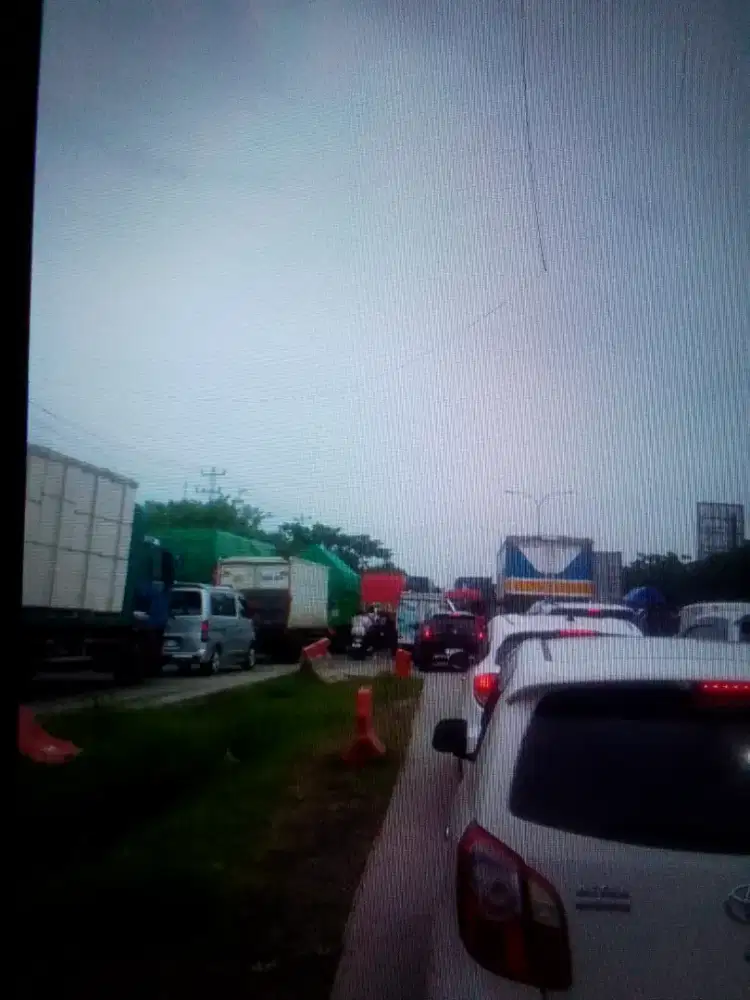 Dibutuhkan supir toko bangunan