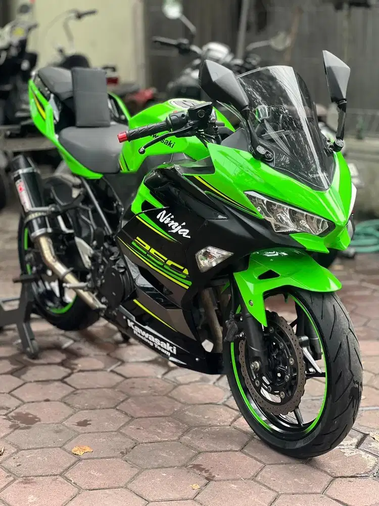 Ninja 250 FI New KRT EDITION 2018 LOW KM