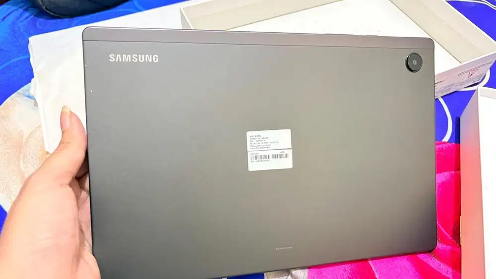Jual Tab samsung A8, masih bagus dan mulus. Pemakaian satu tahun