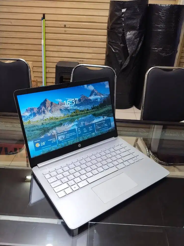 HP 14s DQ0508TU N4120 RAM 8GB SSD 256GB NVMe Layar 14 HD