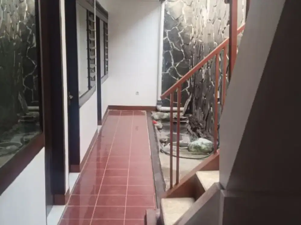 DISEWAKAN RUMAH NYAMAN 1,5 LANTAI SIAP HUNI KEMBAR REGOL BANDUNG