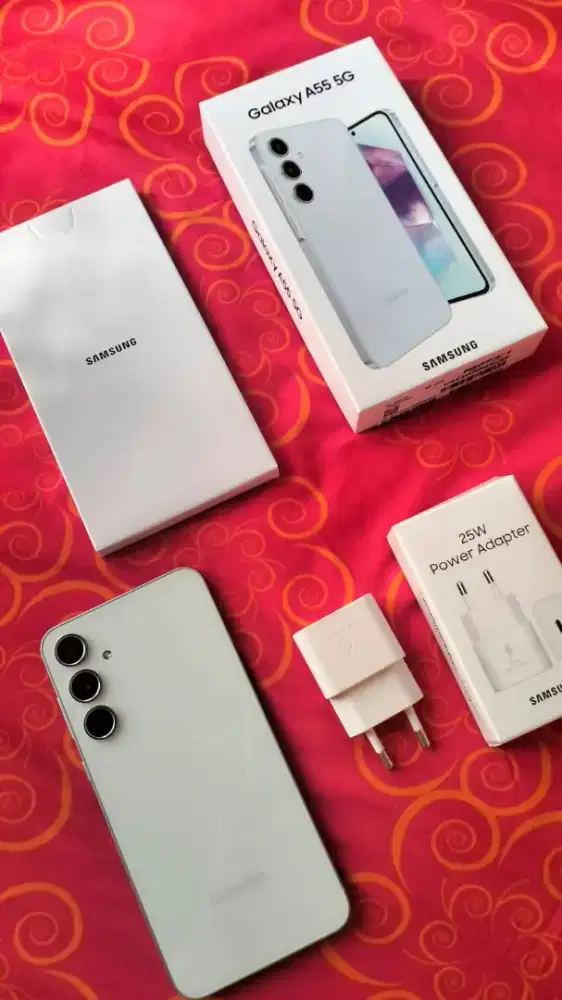 Samsung A55 5G 8GB 256 like new