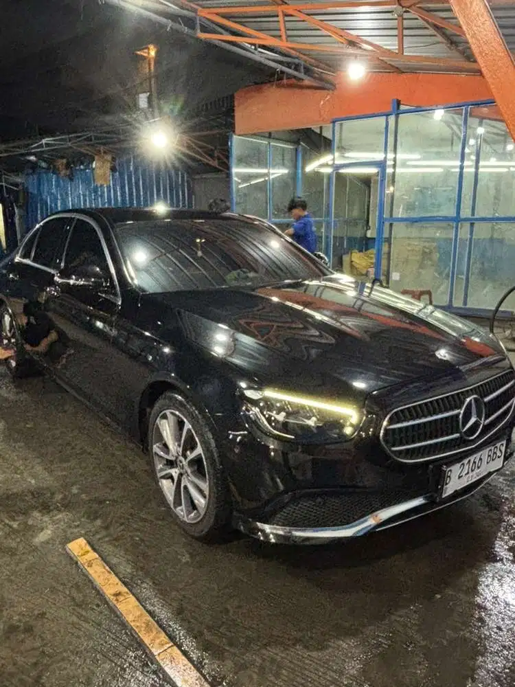 Mercedes-Benz E200 2021 Bensin