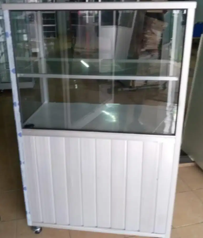 Jual Etalase Bekas
