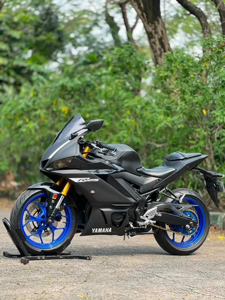 YAMAHA NEW R25 V2 BLACK 2019 KM RENDAH PAJAK ON SIAP TOURING