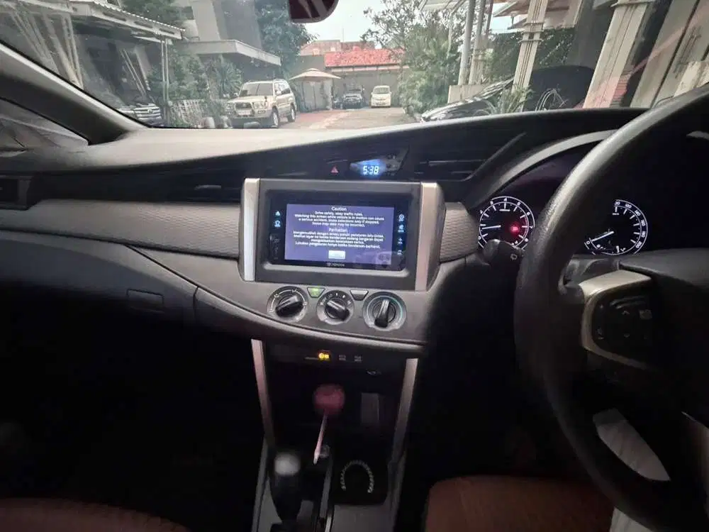 Toyota Kijang Innova 2017 Bensin
