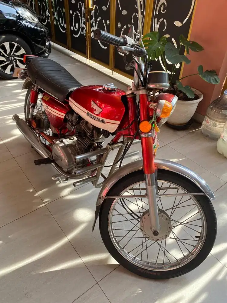 motor antik masih mulus