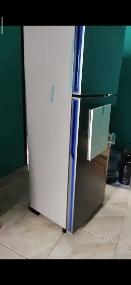Kulkas Aqua 2 pintu