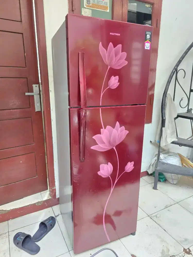 kulkas 2 pintu polytron