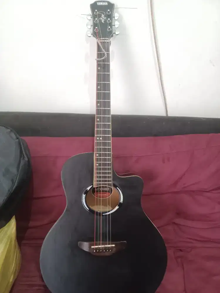 Gitar akuistik yamaha APX 500II