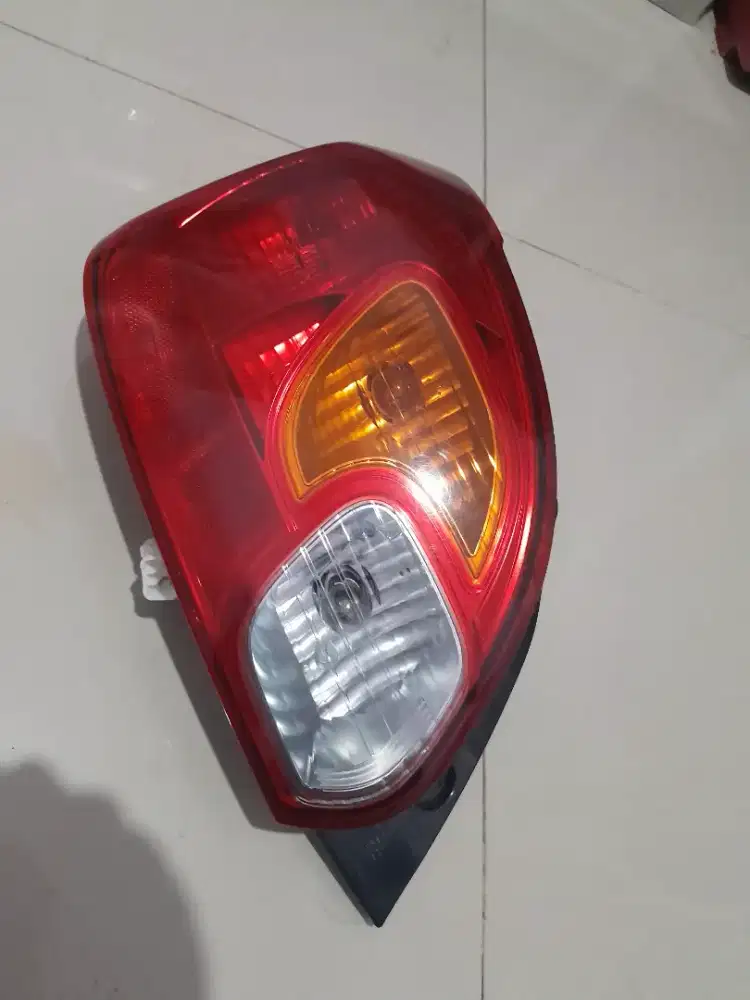 Stop lamp mirrage