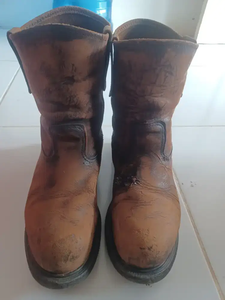 Sepatu safety redwing 8421