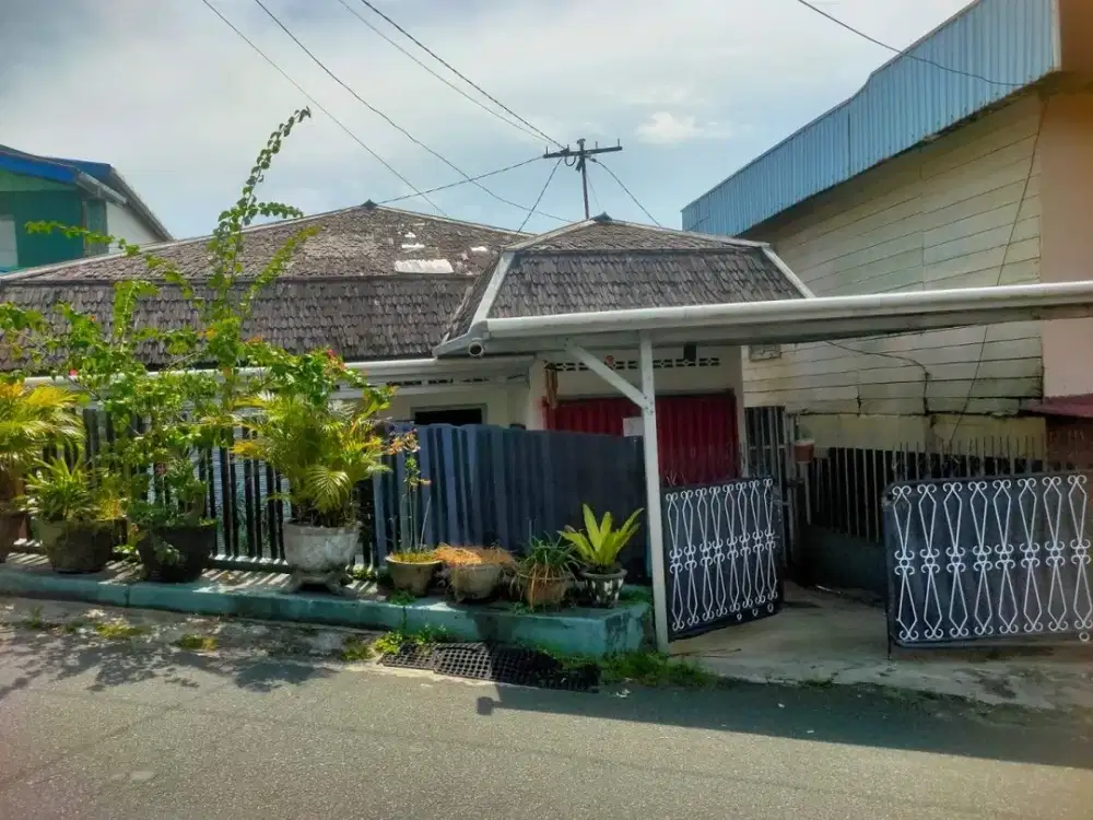 Dijual Rumah Strategis Dekat Pasar Baru Balikpapan – Cocok untuk Kost, Usaha & Investasi