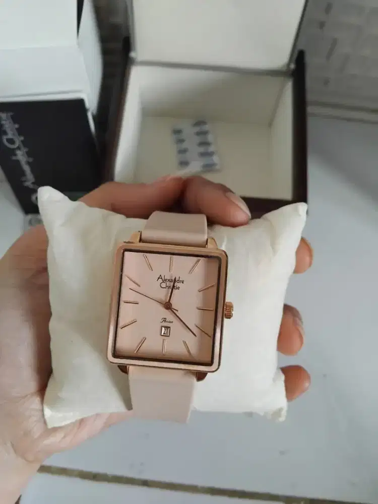 Jual cepat jam alexandre christie