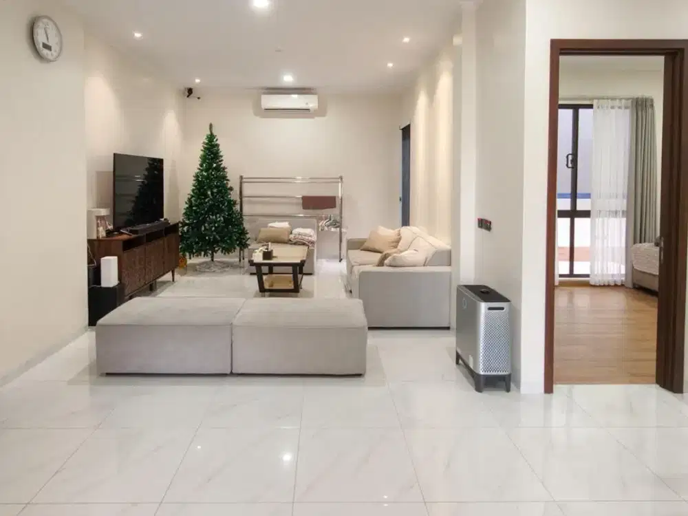 Rumah 2 Lantai 3+1 Kamar Utara Siap Huni di Dakota