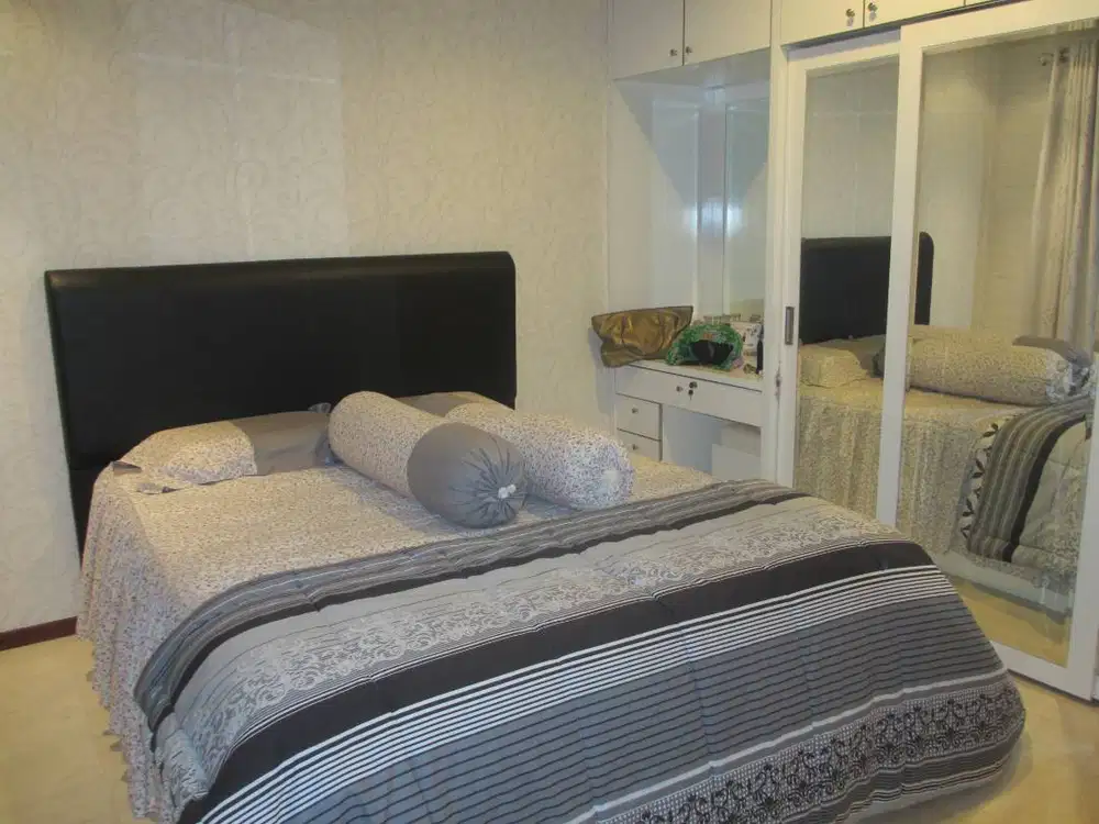 Disewakan apartemen royal Type 2 bed room furnished