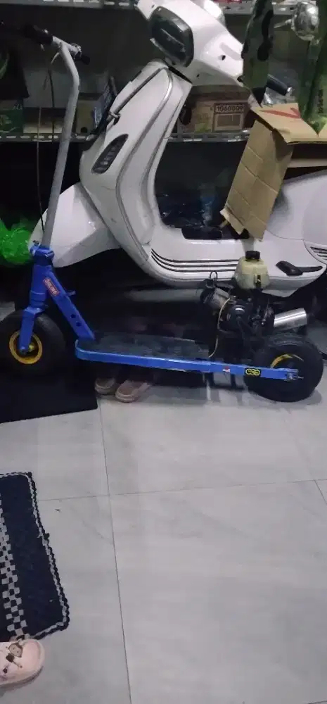 Skuter mesin dua tak
