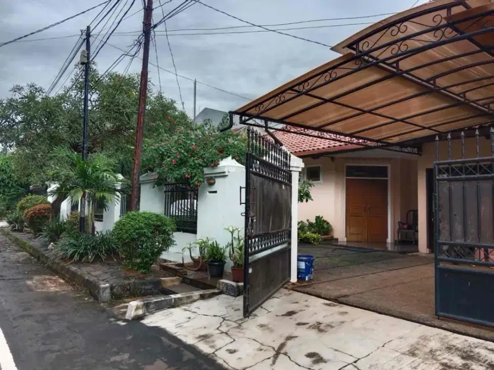 Dijual Rumah di dalam Perumahan Billymoon Kalimalang Jakarta Timur