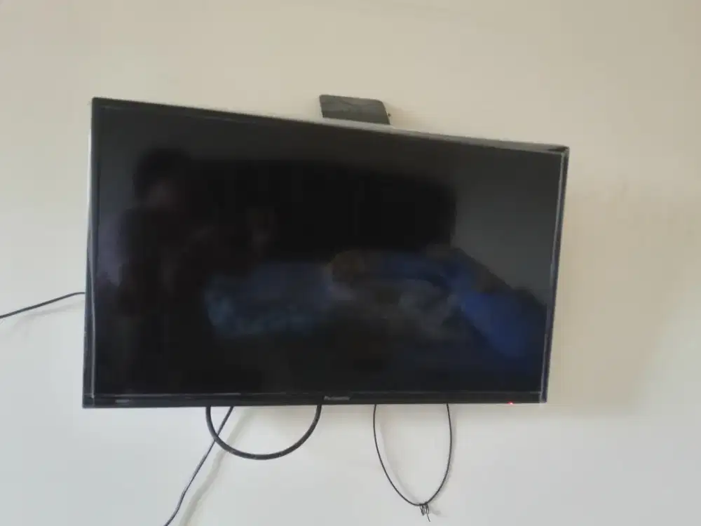 TV LED Panasonic 32 Inch TH-32F302G Normal No Minus Bisa Nego
