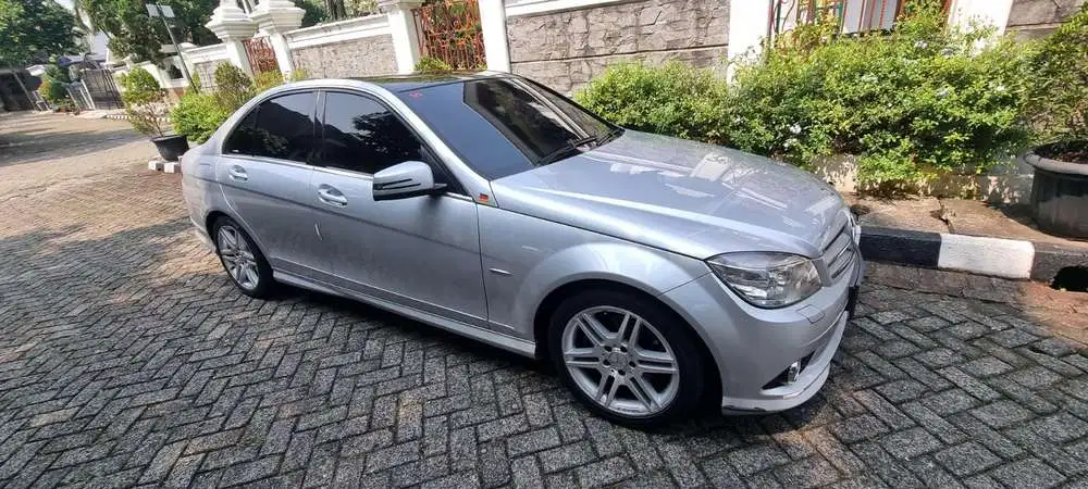 Mercedes-Benz C250 2010 Bensin