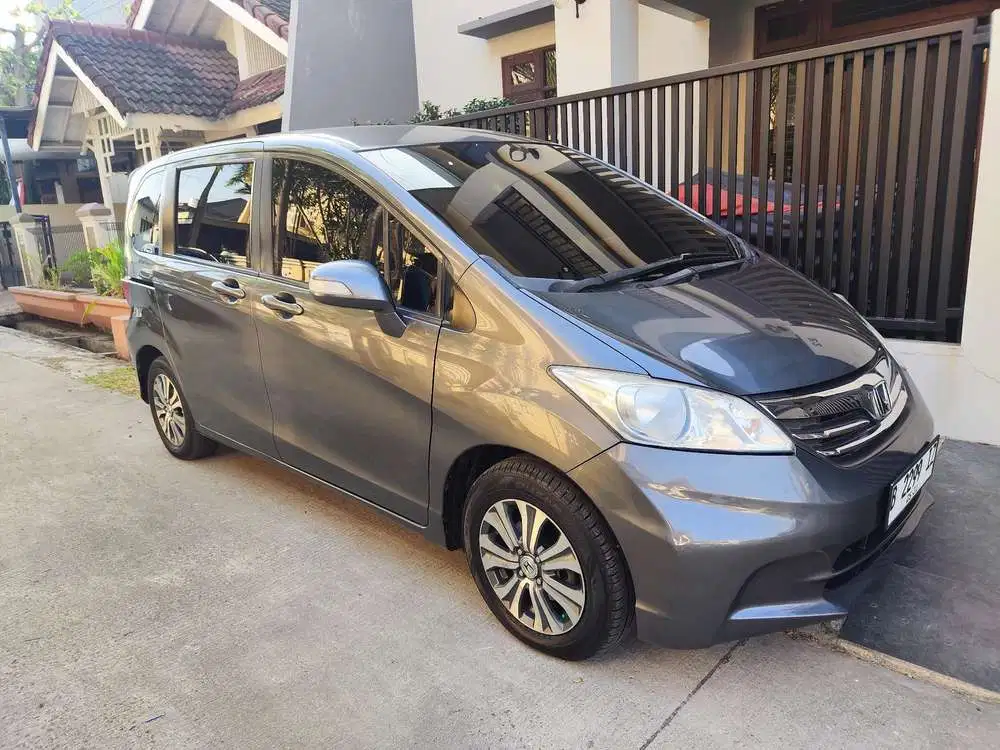 Honda Freed 2013 Bensin