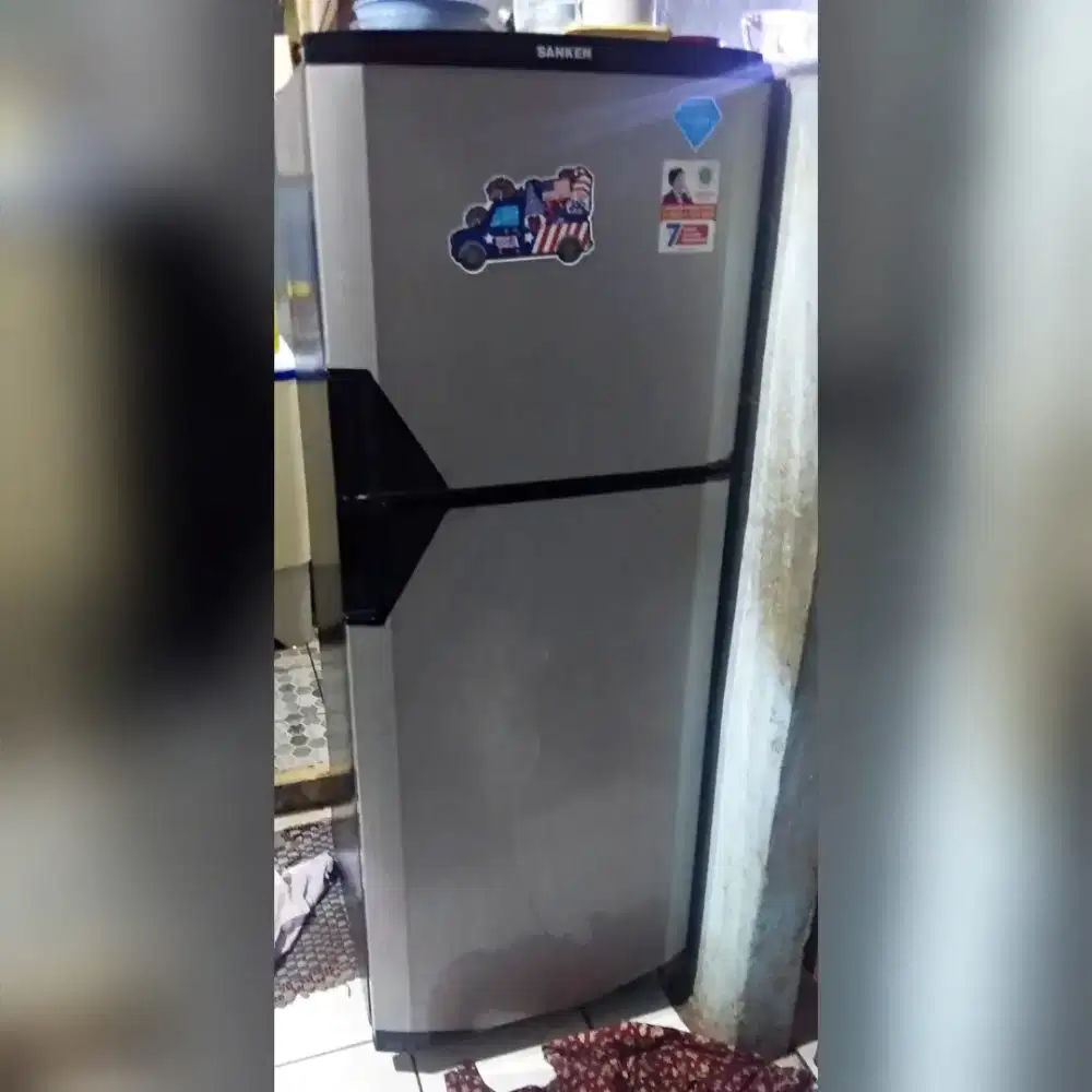 Kulkas 2 Pintu Sanken Normal Dingin Beku No Minus No Kendala Terawat
