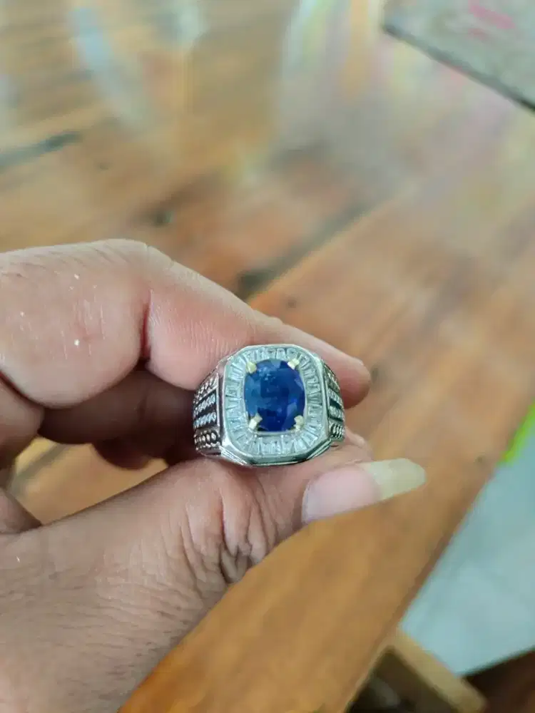 batu permata blue safir