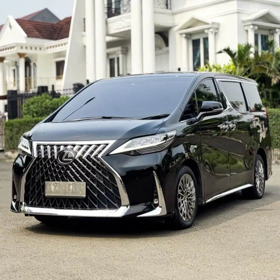 (CASH) Lexus LM350 7-Seaters 2023