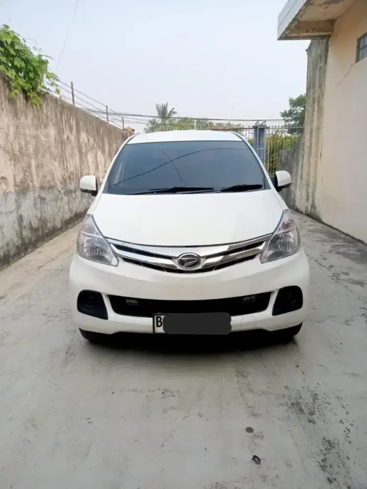 Daihatsu Xenia R At 2015