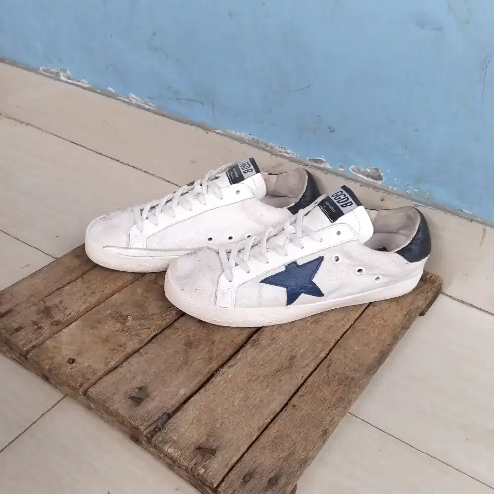 Sepatu Golden Goose