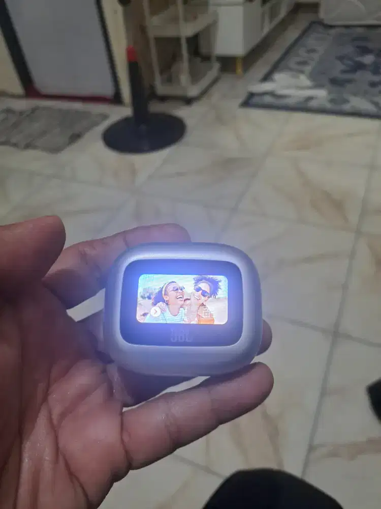 Dijual earphone JBL