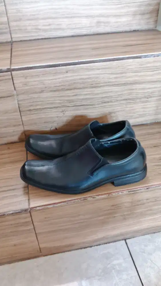 Sepatu Pantofel Fladeo