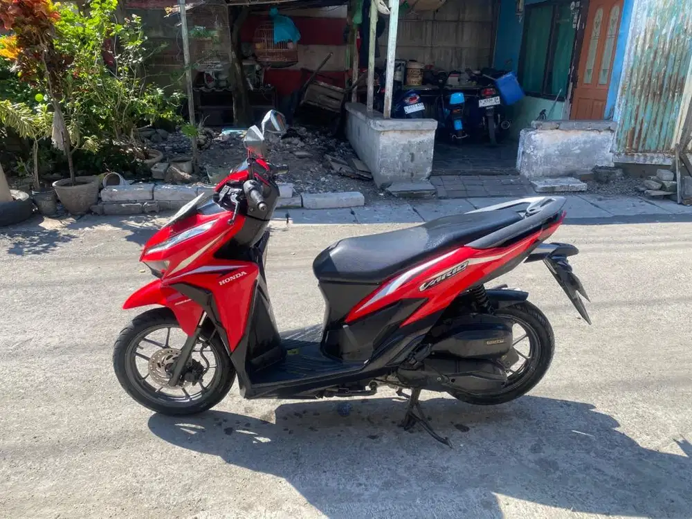 Honda vario 2018 lengkap mulus