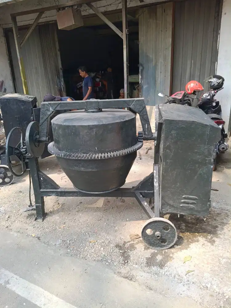Jual Mesin Molen Beton AAA Kondisi Mulus