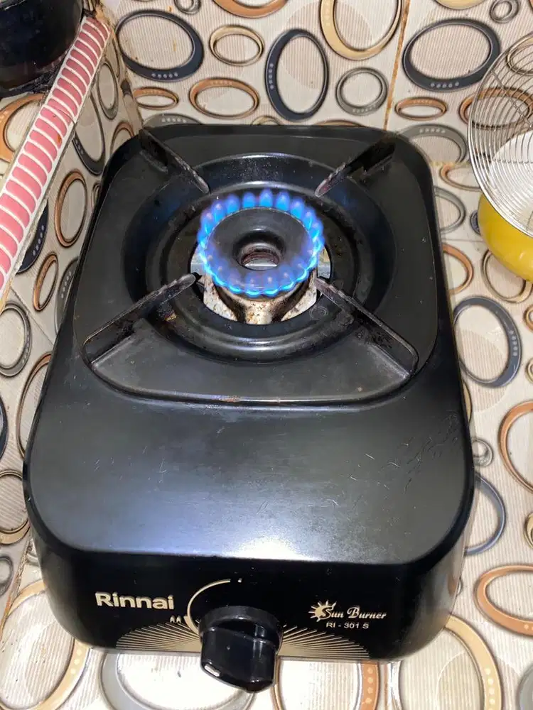 Kompor 1 tungku Rinnai + regulator merk poligas + selangnya
