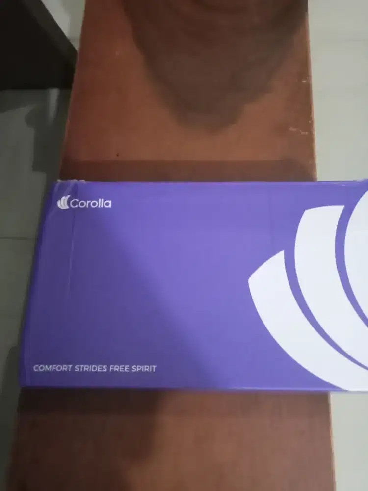 Sepatu kets cewek corola