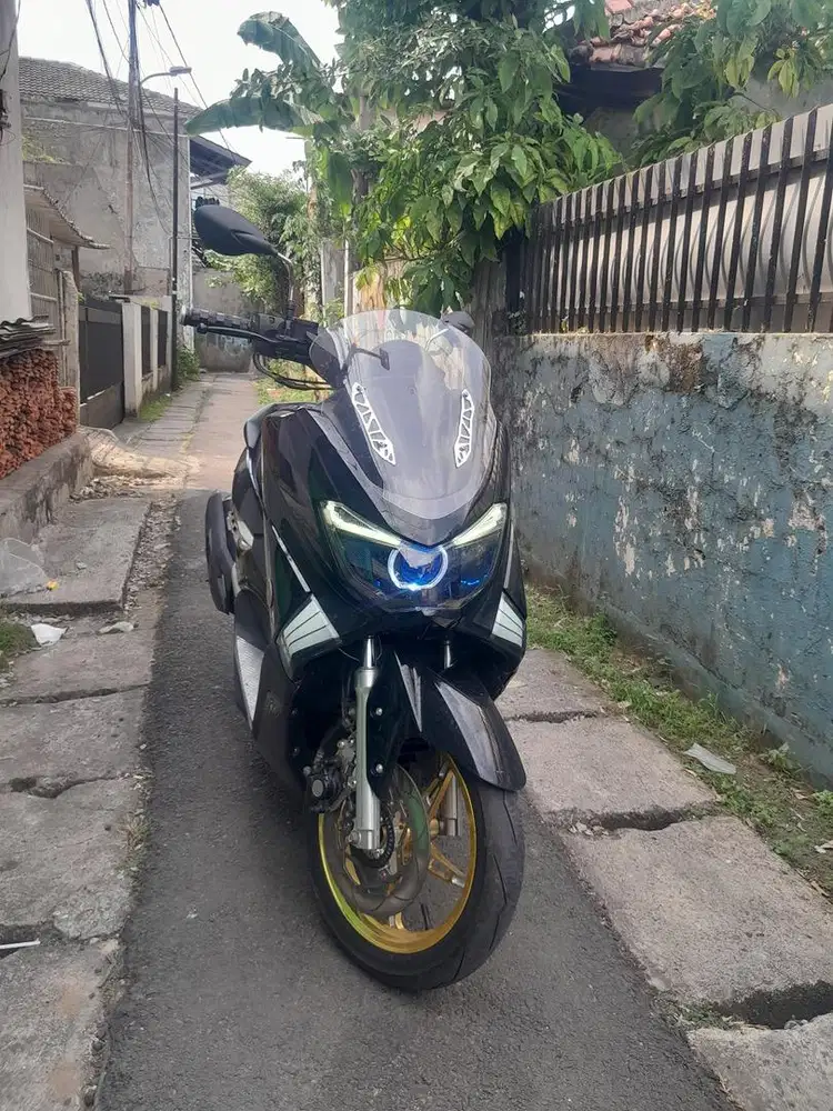 jual nmax 2dp 155 cc 2017 hitam glosy