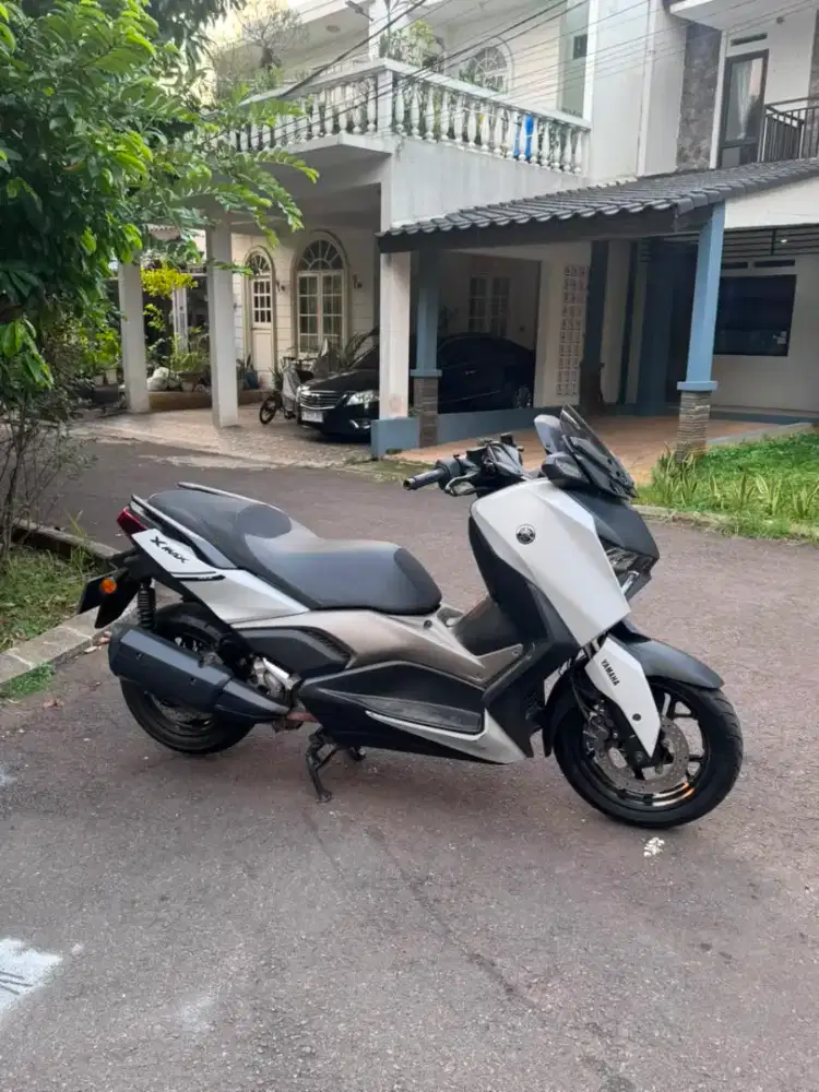 XMAX 2023 KM RENDAH ABS TCS AMAN MOTOR PAJAK ON SANGAT TERAWAT