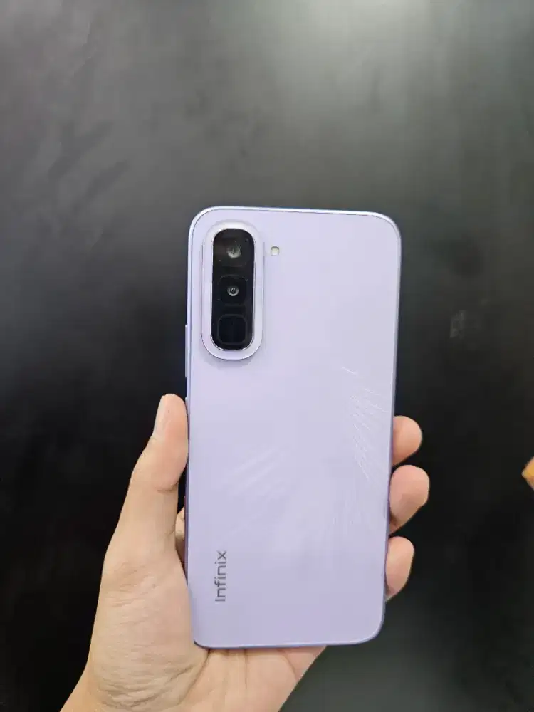 INFINIX HOT 70 4G RAM 6/128GB