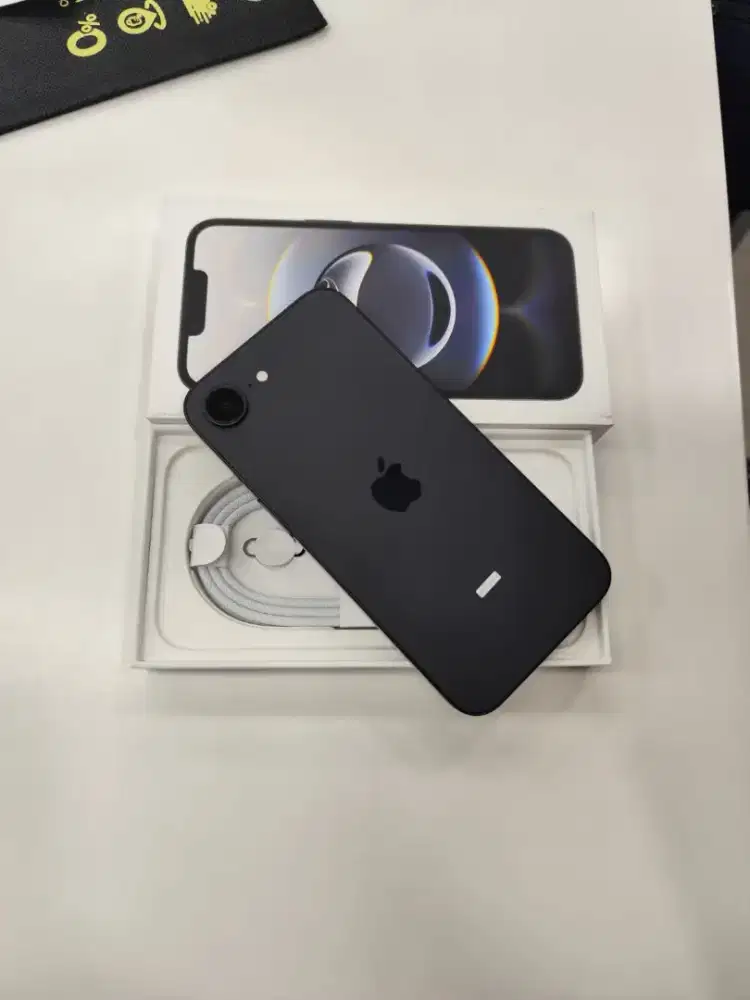 iPhone 16e Rom 128gb