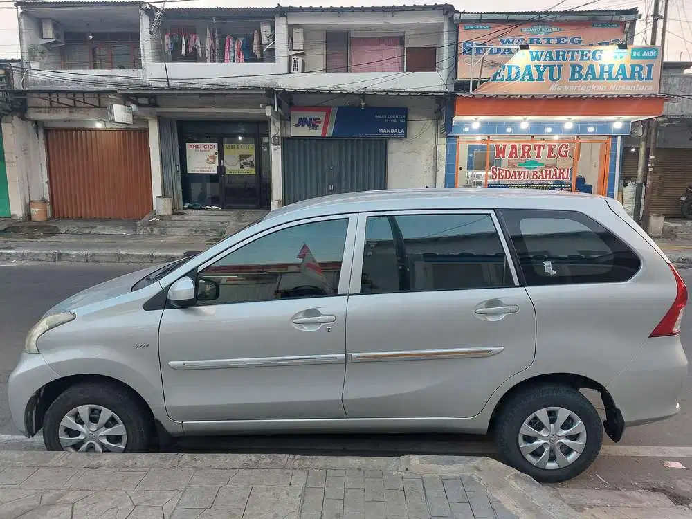 Toyota Avanza 2014 Bensin