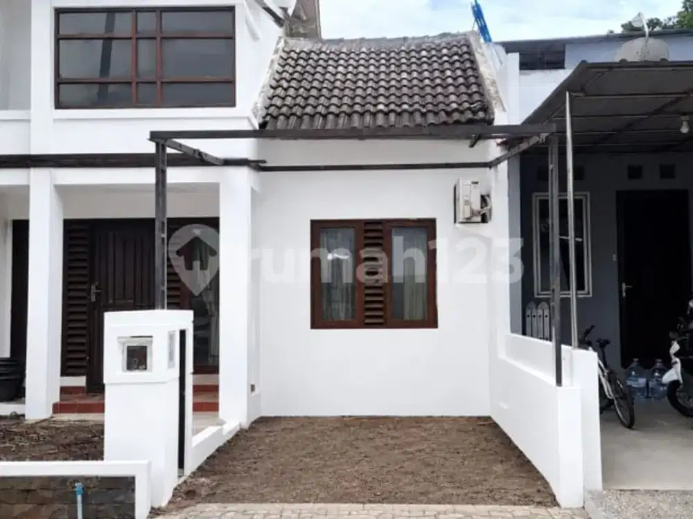 Rumah Perlu Renov Tipis Dalam Cluster di Bintaro Akses Tol