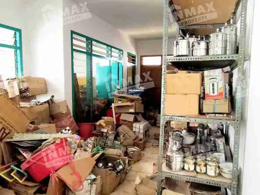 rumah luas di klojen cocok untuk kantor