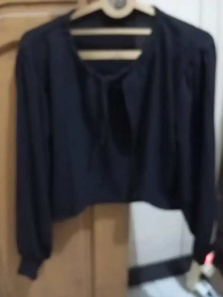 Cardigan pendek wanita