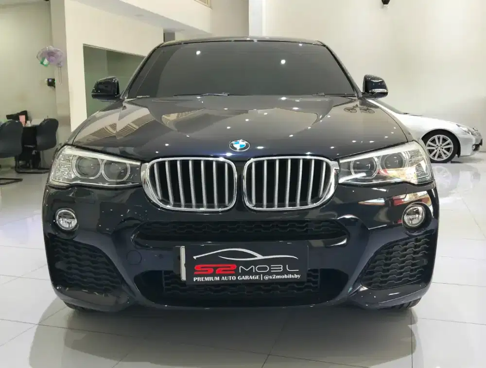 BMW X4 xDrive20i AT 2017 Hitam