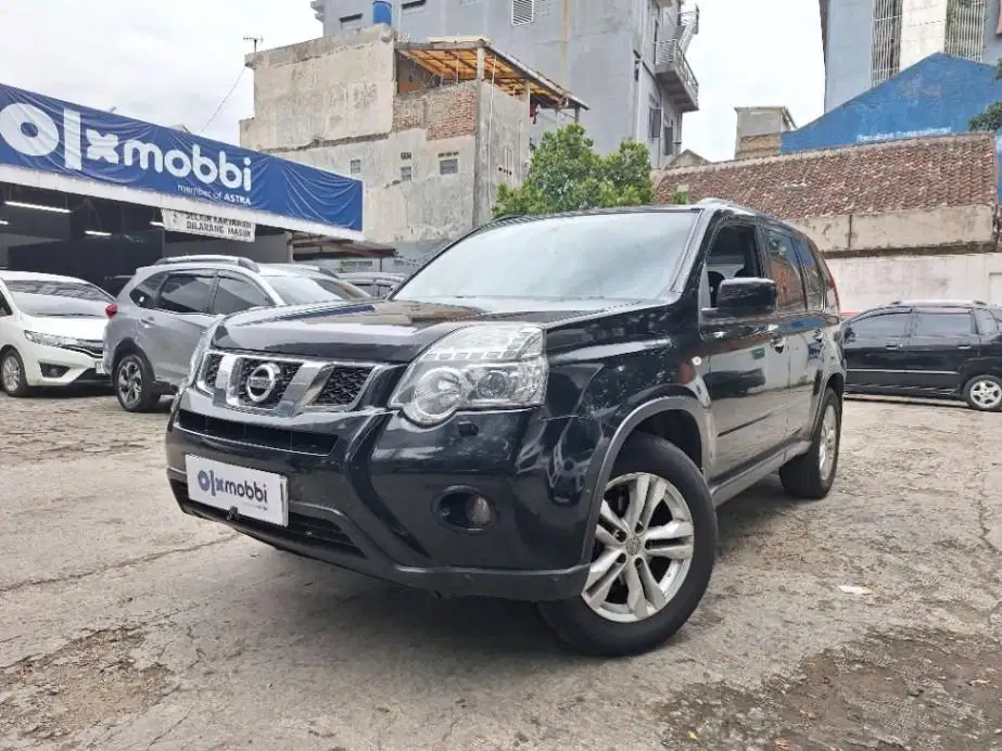 DP MURAH Nissan X-Trail 2.0 Bensin-AT 2013  CZFLB
