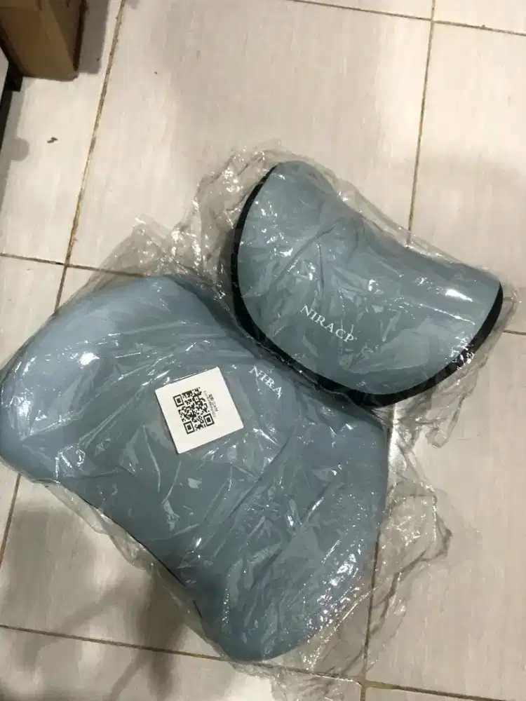 Satu Set Bantal Punggung & Leher Mobil