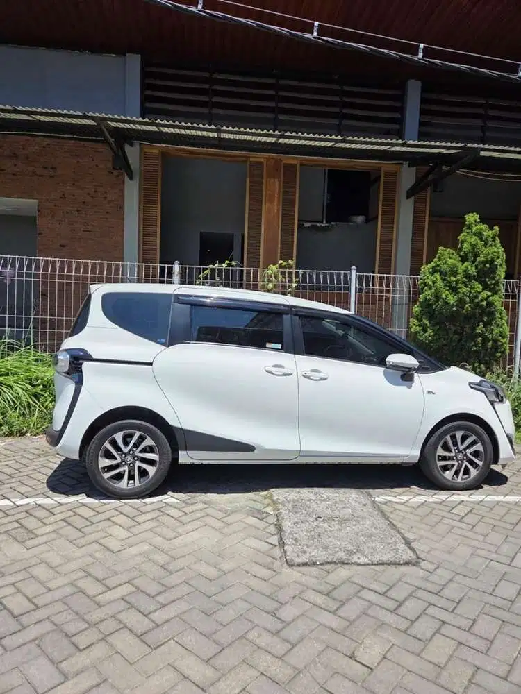Toyota Sienta 2017 Bensin
