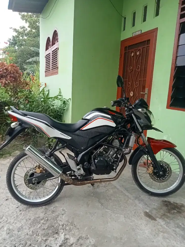 CB150R StreetFire tahun 2015